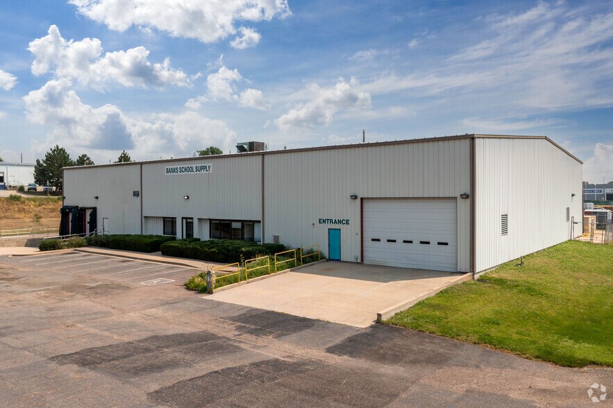 More Photos Of 11080 Irma Dr, Northglenn Manufacturing For Lease