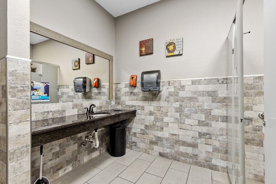 More Photos Of 2425 E Southlake Blvd, Southlake Office For Lease