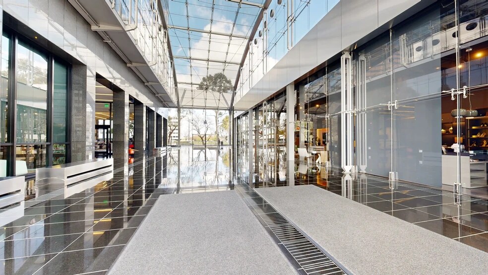 More Photos Of 650 Town Center Dr, Costa Mesa Unknown For Lease