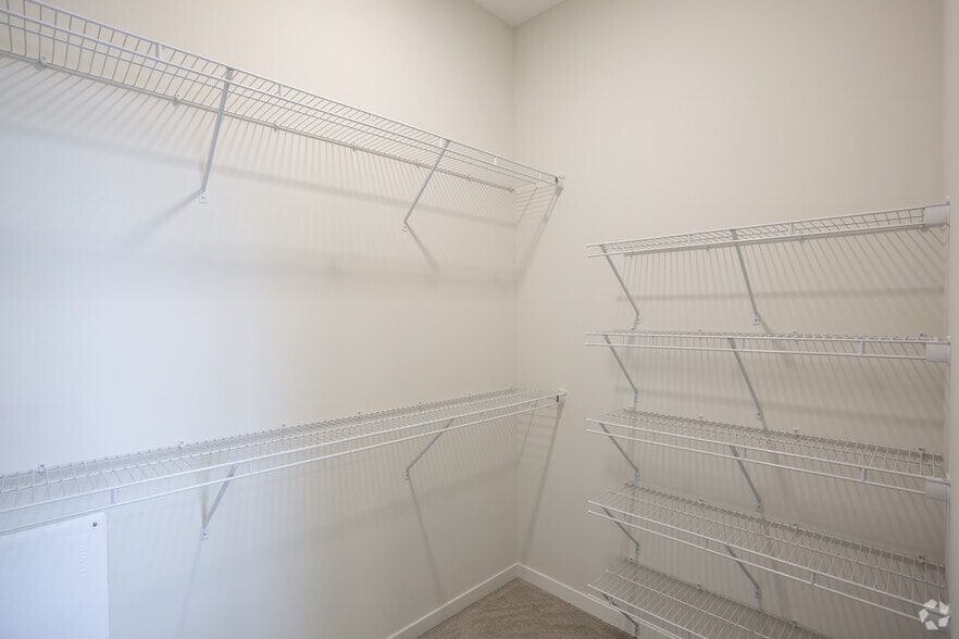 More Photos Of 6201 Johnson Dr, Mission Apartments For Lease