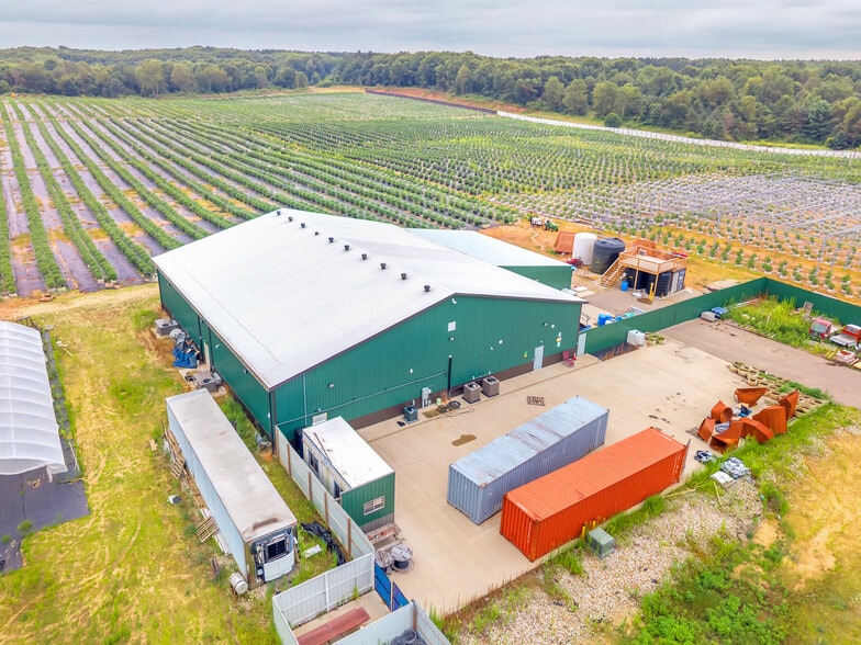 More Photos Of 21736 Bedford Rd N, Battle Creek Industrial For Sale
