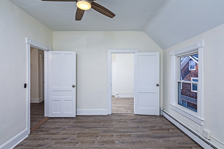 More Photos Of 58 Bridge Ave, Bay Head General Retail For Lease