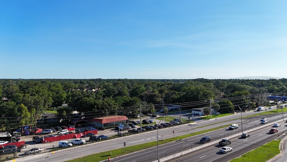 More Photos Of 6200 Arlington Expy, Jacksonville Auto Dealership For Sale
