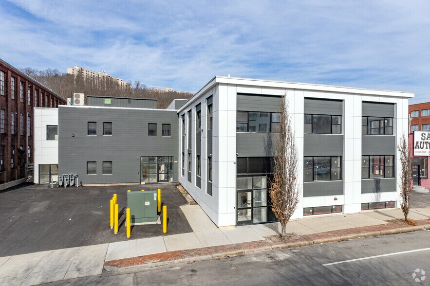 Primary Photo Of 316 Shrewsbury St, Worcester Office For Lease