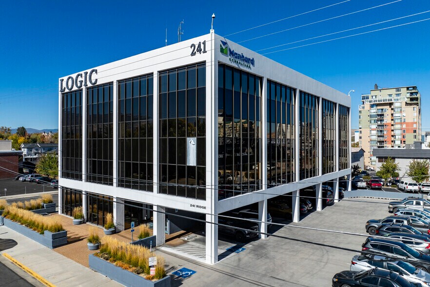 More Photos Of 241 Ridge St, Reno Medical For Lease