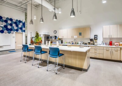 More Photos Of 8707 Chancellor Row, Dallas Manufacturing For Lease