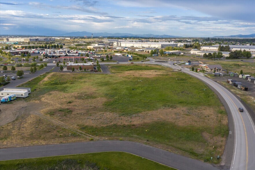 More Photos Of 10511 W Aero Rd, Spokane Land For Lease