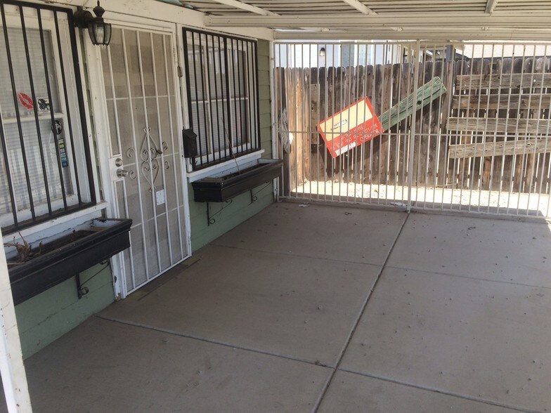 More Photos Of 338 Norris Rd, Bakersfield Multifamily For Sale