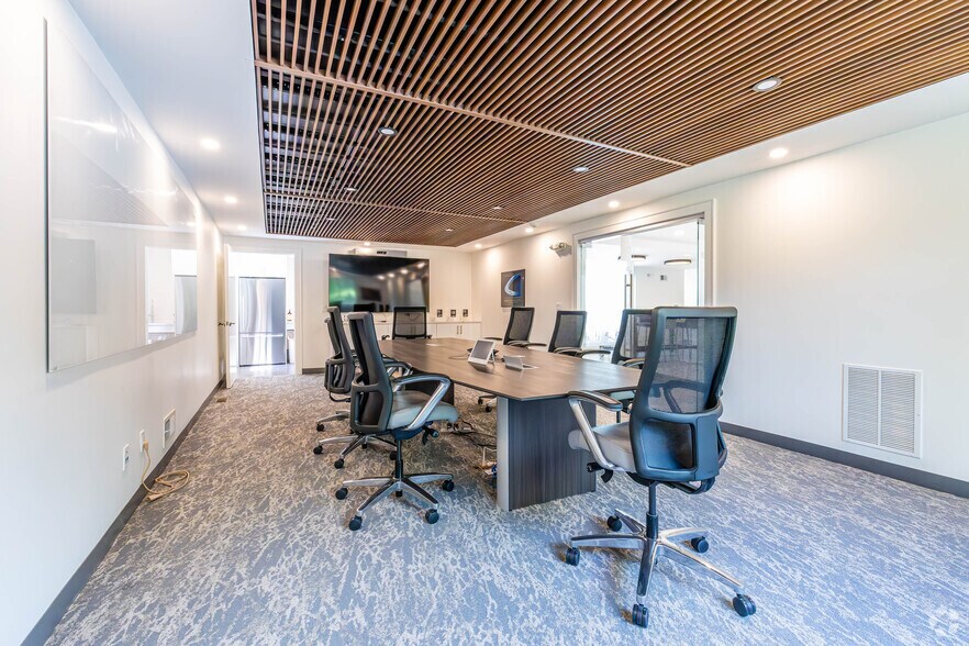 More Photos Of 682 US-202, Bridgewater Office For Sale