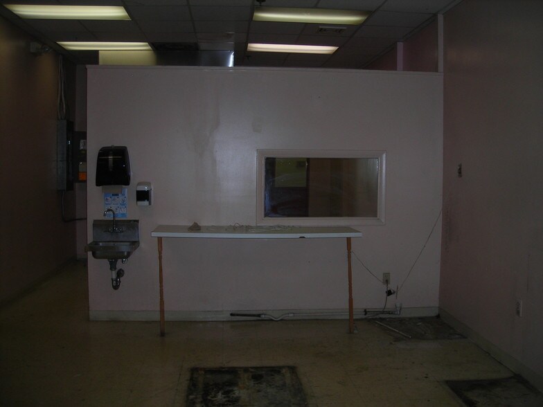 More Photos Of 4316 Markham St, Annandale Freestanding For Lease