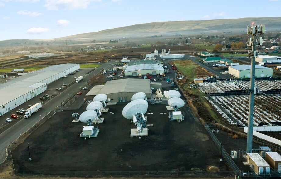 More Photos Of 106 Grant Way, Moxee Telecom Hotel Data Hosting For Sale