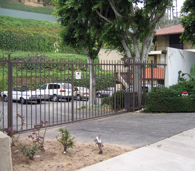 More Photos Of 2000 Riverside Dr, Los Angeles Coworking Space