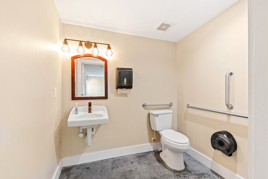 More Photos Of 3200 Bliss Trail, Stem Lodge Meeting Hall For Sale