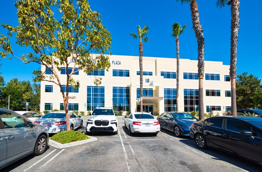 More Photos Of 18 Endeavor, Irvine Medical For Lease