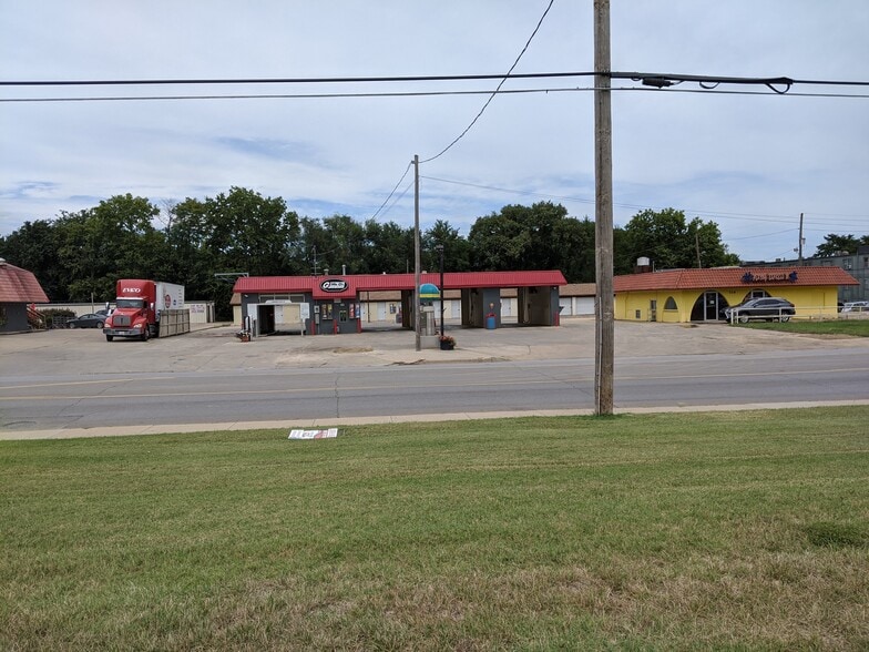 More Photos Of , Emporia Specialty For Sale
