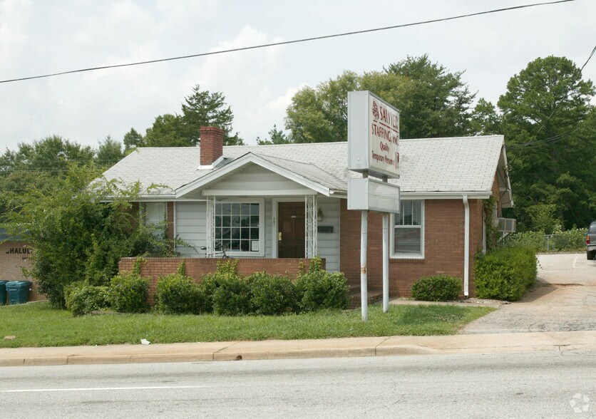 More Photos Of 307 W Antrim Dr, Greenville Medical For Lease