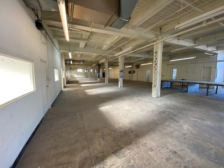 More Photos Of 1435 51ST St, North Bergen Manufacturing For Lease