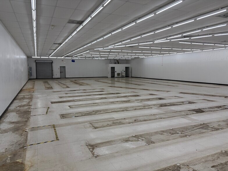 More Photos Of 2239 Temple Ave N, Fayette Freestanding For Lease