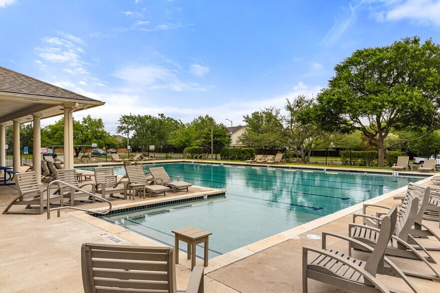 More Photos Of 4416 Campo Verde Dr, Austin Multifamily For Sale