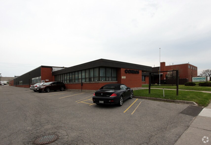 More Photos Of 125 Bermondsey Rd, Toronto Manufacturing For Lease