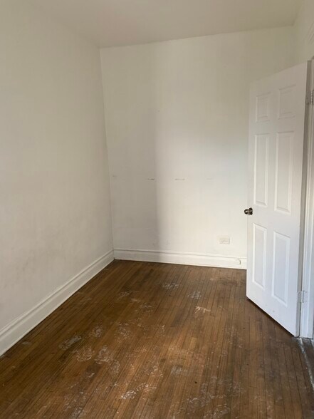 More Photos Of 2318 S Homan Ave, Chicago Apartments For Sale