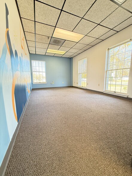 More Photos Of 401 Andover St, North Andover Office For Lease