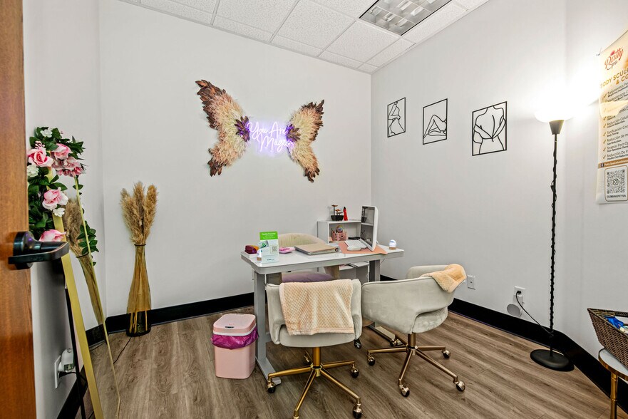 More Photos Of 408-454 W 800 N, Orem General Retail For Sale