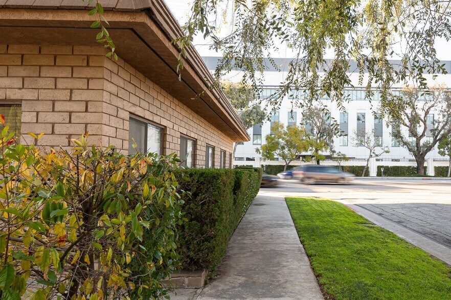 More Photos Of 10310-10312 Culver Blvd, Culver City Medical For Sale