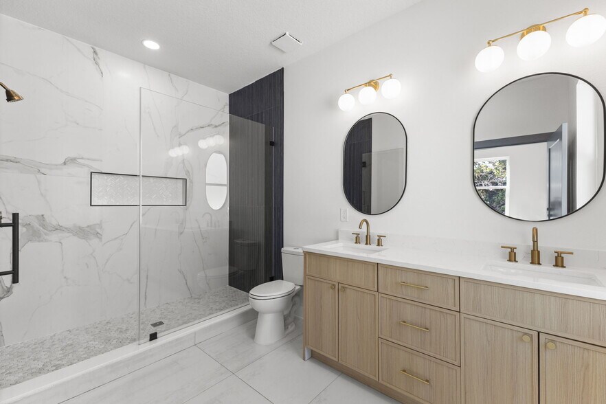 More Photos Of 2525 13th Ave N, Saint Petersburg Multifamily For Sale