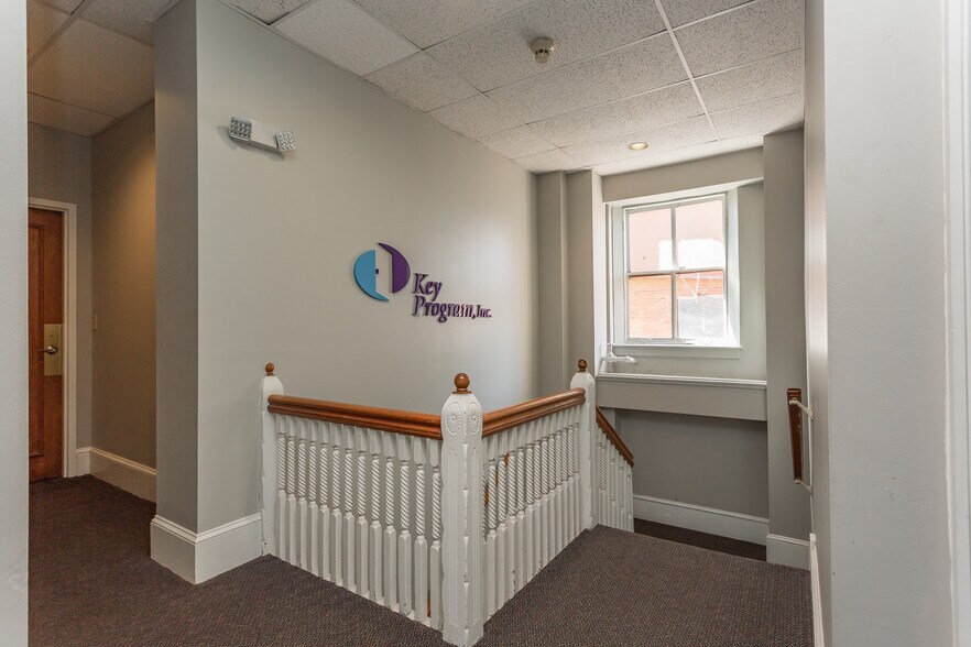 More Photos Of 5 Dover St, New Bedford Office Residential For Sale