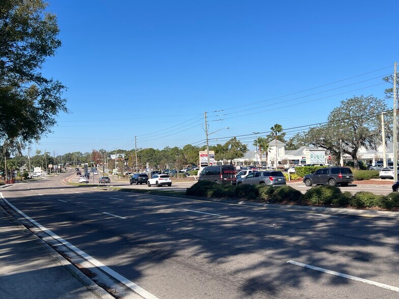 More Photos Of 1074-1098 Montgomery Rd, Altamonte Springs Freestanding For Lease