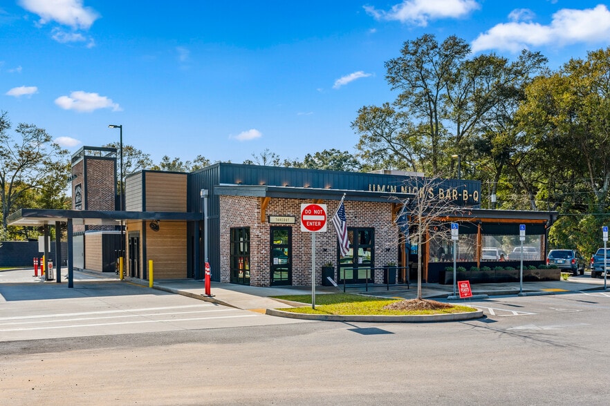 More Photos Of 4625 US 90, Pace Restaurant For Sale
