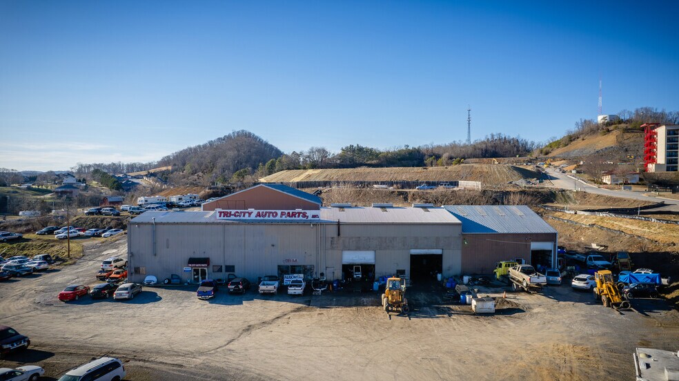 Primary Photo Of 116 Old Thomas Bridge Rd, Bluff City Warehouse For Sale