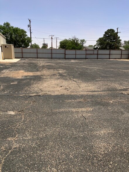 More Photos Of 2601 Olton Rd, Plainview Auto Repair For Sale
