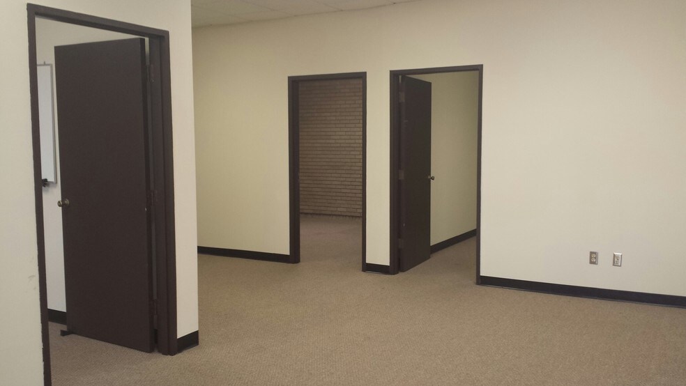 More Photos Of 130 Lexington Ln, Southern Pines Office For Lease