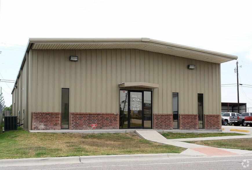 More Photos Of 1959 Saratoga Blvd, Corpus Christi Warehouse For Sale