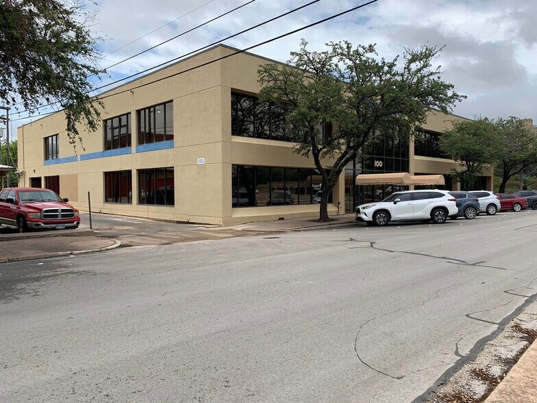 More Photos Of 100 Chestnut St, Abilene Office For Lease