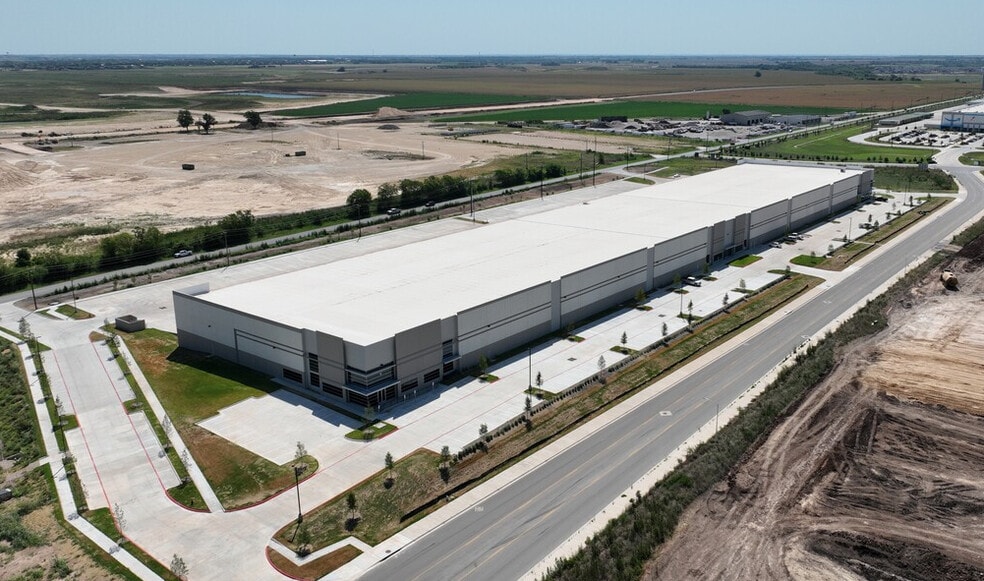 Primary Photo Of 1425 Susurro Pky, San Marcos Distribution For Lease