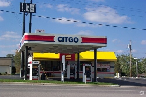 More Photos Of 4397 State Route 43, Kent Convenience Store For Lease