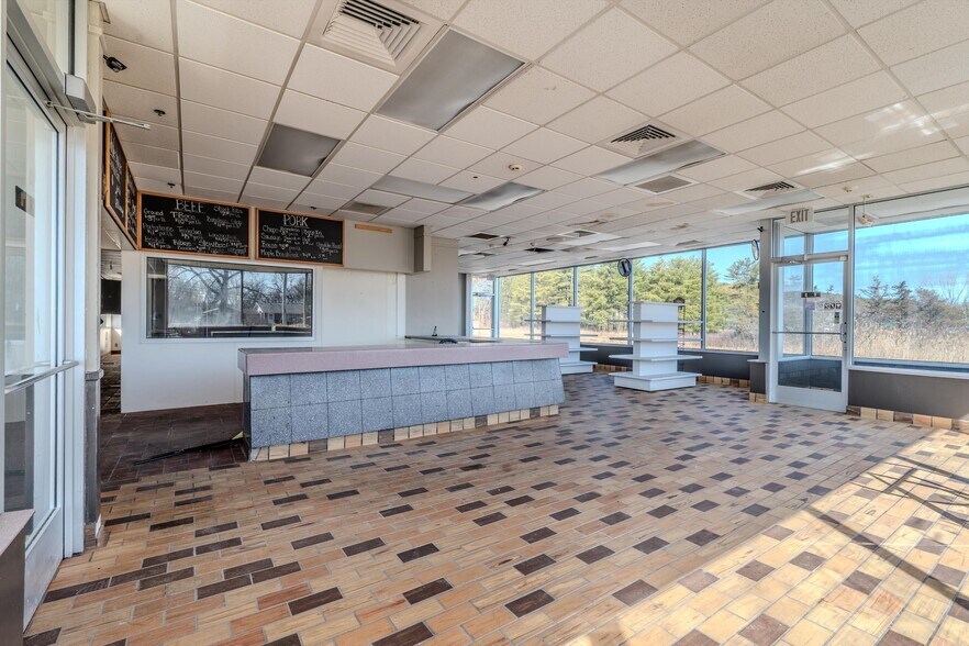 More Photos Of 270 Broadway, Whitehall Freestanding For Sale