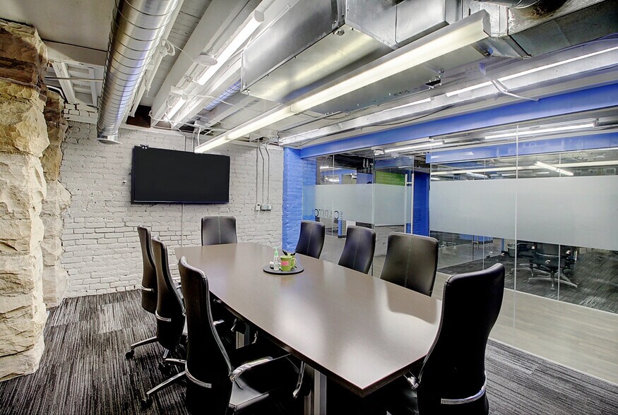 More Photos Of 2401 15th St, Denver Office For Lease