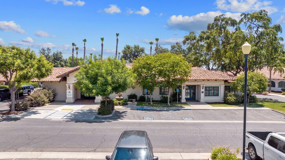 More Photos Of 5412 Avenida De Los Robles, Visalia Office For Lease