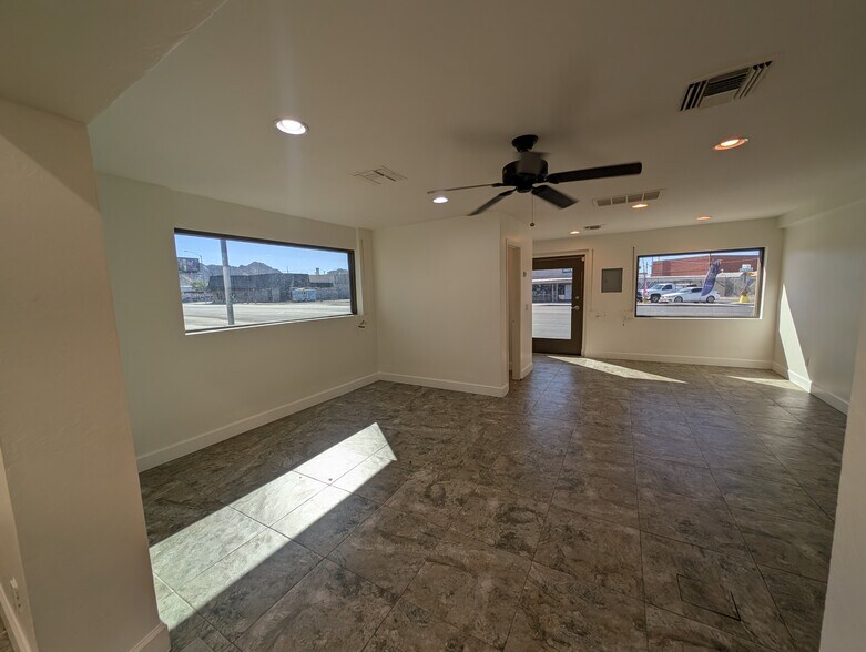 More Photos Of 1108 N Cave Creek Rd, Phoenix Storefront Retail Office For Sale