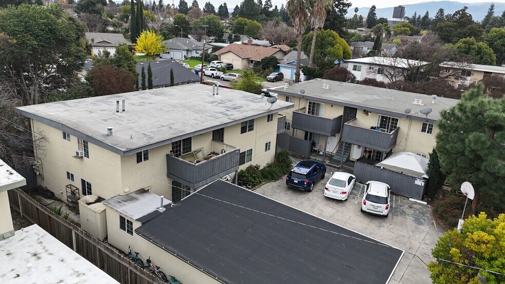 More Photos Of 928-930 Ravenscourt Ave, Campbell Apartments For Sale