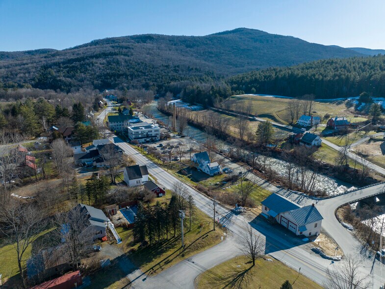 More Photos Of 7392 US-4, Woodstock Police Fire Station For Sale