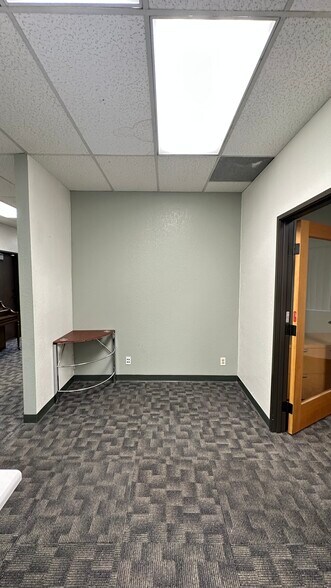 More Photos Of 8242 W 3rd St, Los Angeles Office For Lease