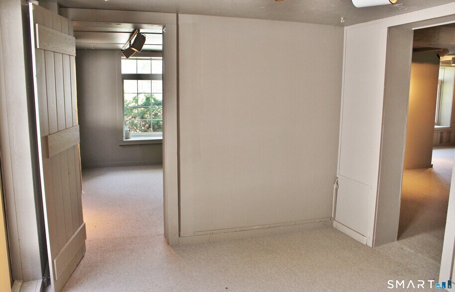 More Photos Of 4 Cornwall Rd, Warren Unknown For Lease