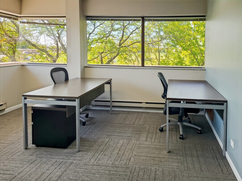 More Photos Of 20200 Governors Dr, Olympia Fields Coworking Space