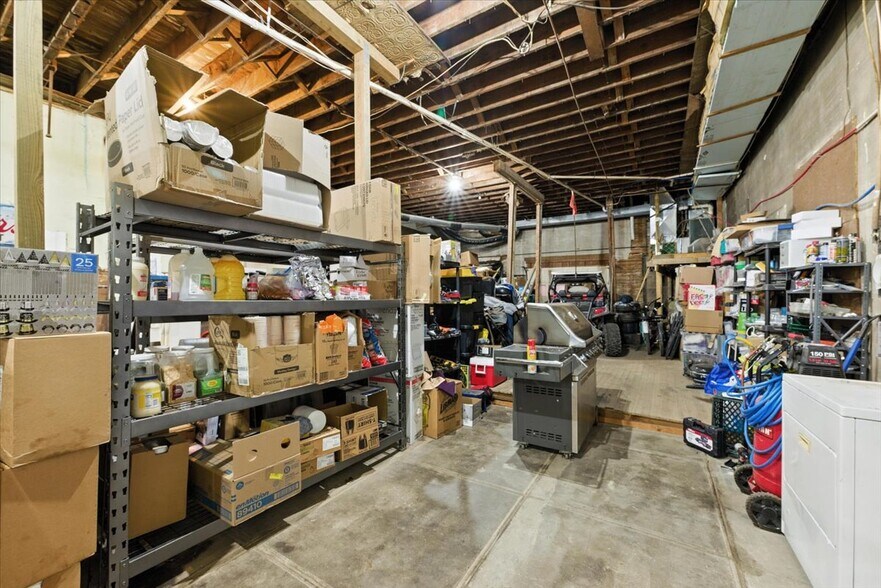 More Photos Of 501-503 Iowa Ave, Essex Storefront Retail Residential For Sale