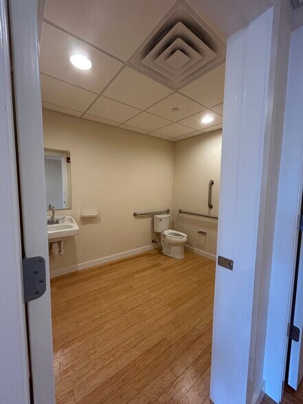 More Photos Of Van Wagner Place, Poughkeepsie Apartments For Lease